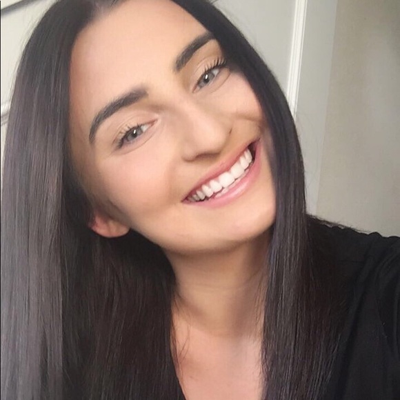 Meet your Posher, Elena - Picture 2 of 2